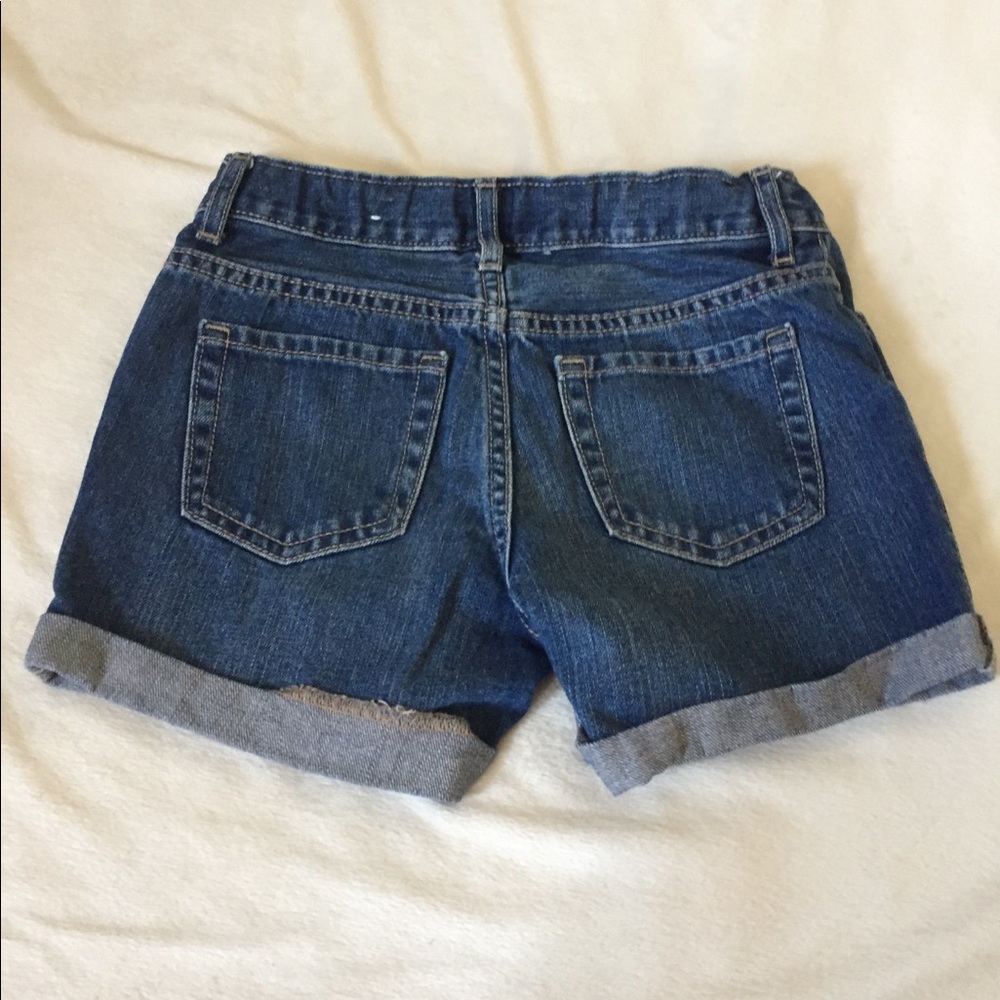 Shorts - Picture 2 of 3